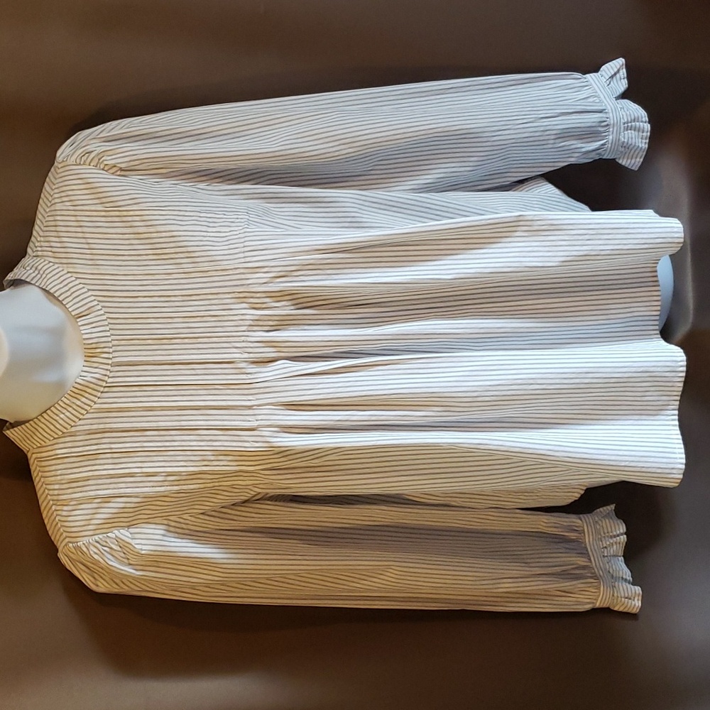 Banana Republic Long Sleeve White Blouse with Gray Stripes - Size S